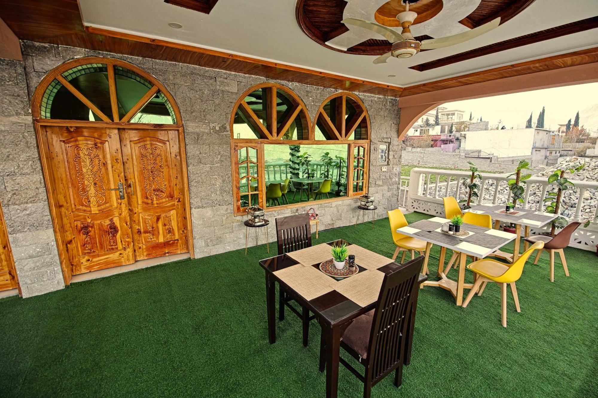 Oak Residency Hotel Gilgit Exterior photo