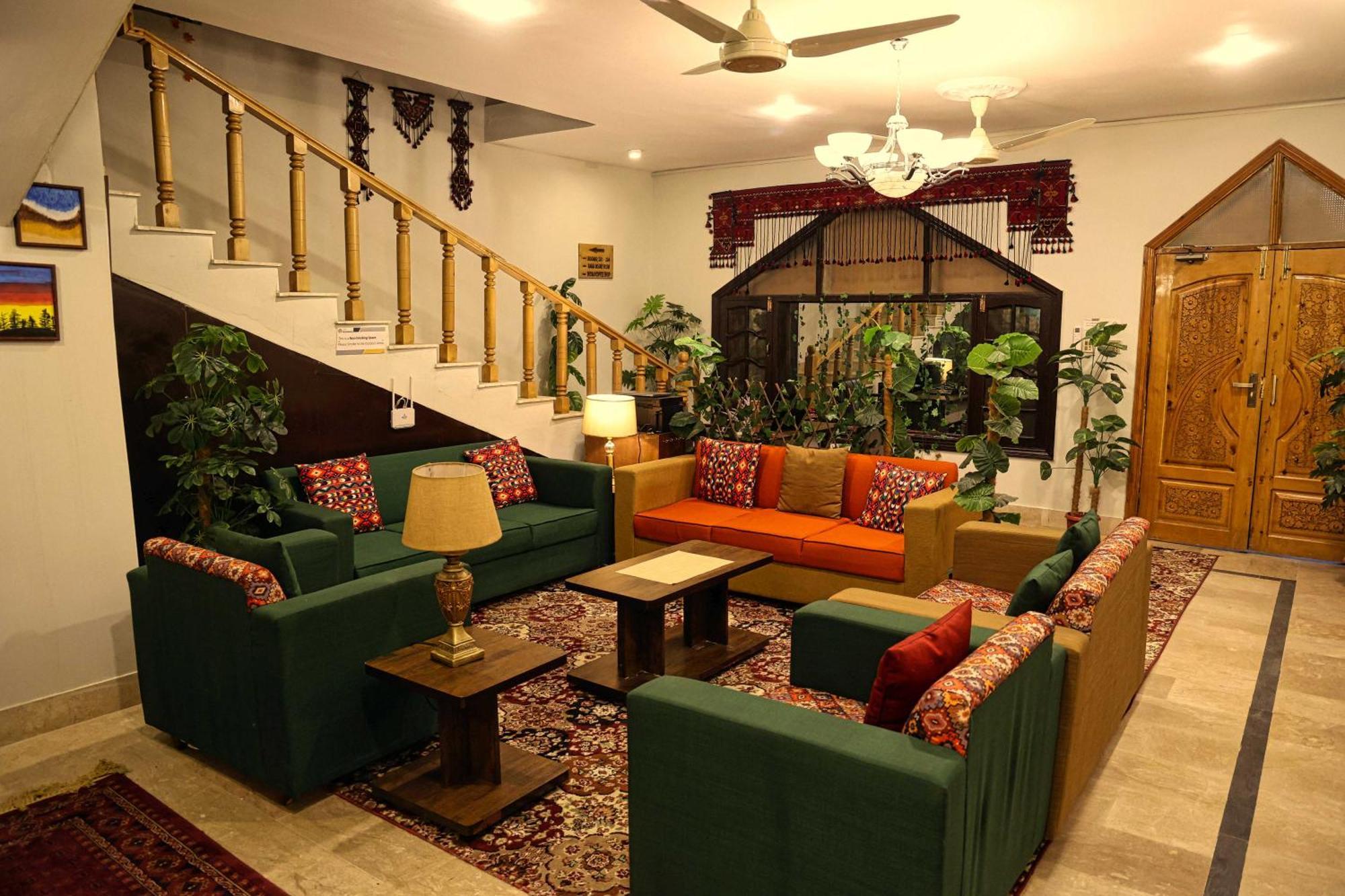 Oak Residency Hotel Gilgit Exterior photo