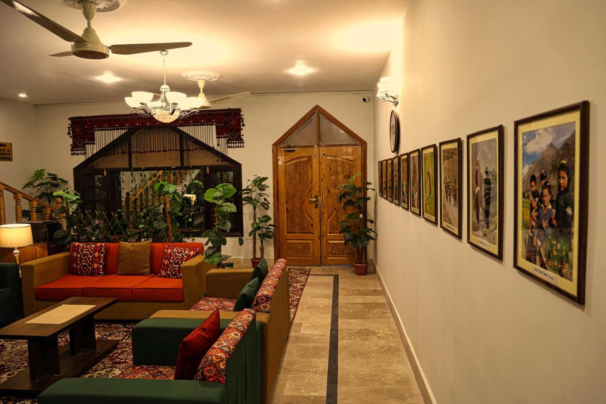 Oak Residency Hotel Gilgit Exterior photo