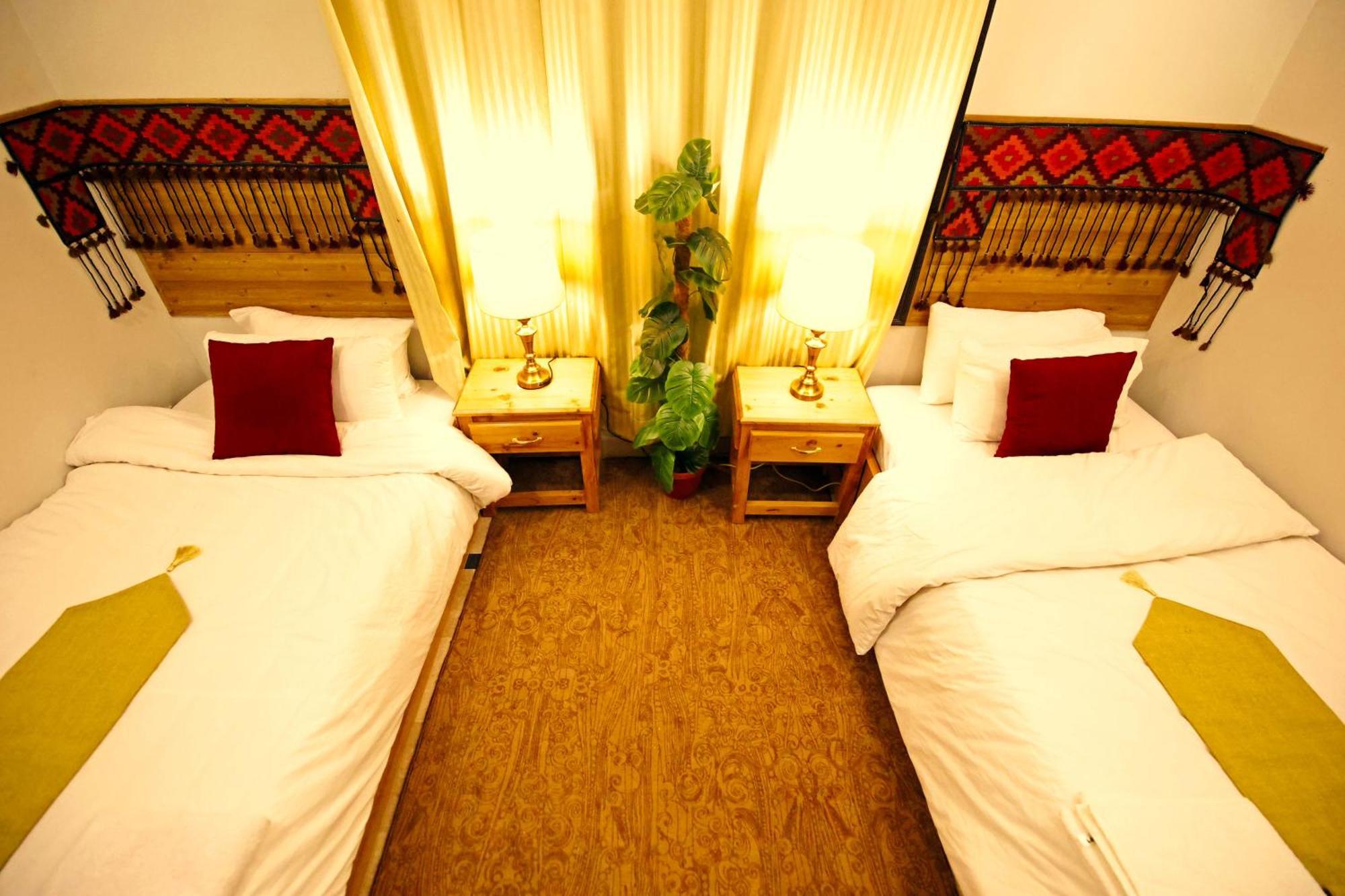 Oak Residency Hotel Gilgit Exterior photo